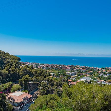 Appartamento Incantevole Con Piscina Vallecrosia Exterior foto